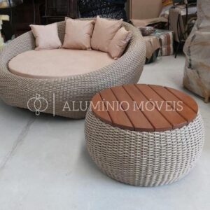 Concha Oval: O toque final de charme e aconchego para sua decoração! Fabricada em alumínio com pintura eletrostática e acabamento em corda náutica. Design moderno e atemporal que combina com diversos estilos. Leve e prática para pendurar e decorar. Ideal para salas de estar, quartos, varandas e áreas de lazer.